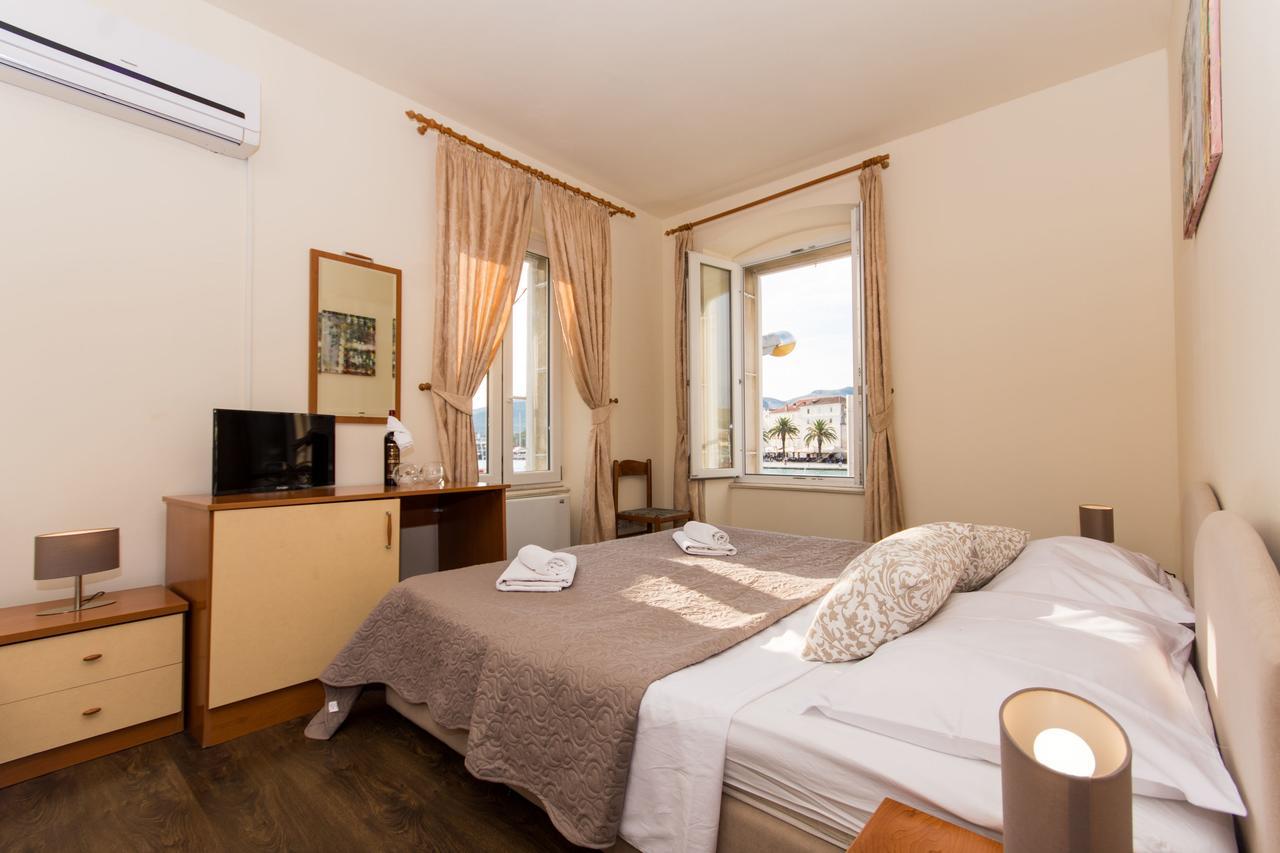 Rooms Villa Liza Trogir Exterior foto